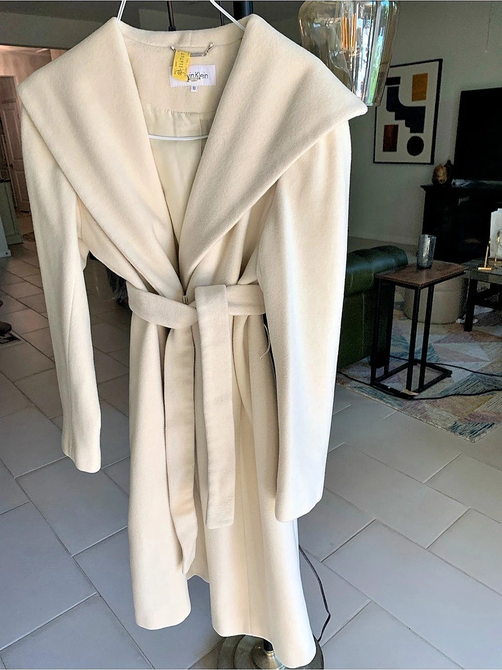 Calvin Klein  Belted Cream Trench Coat Like New 10